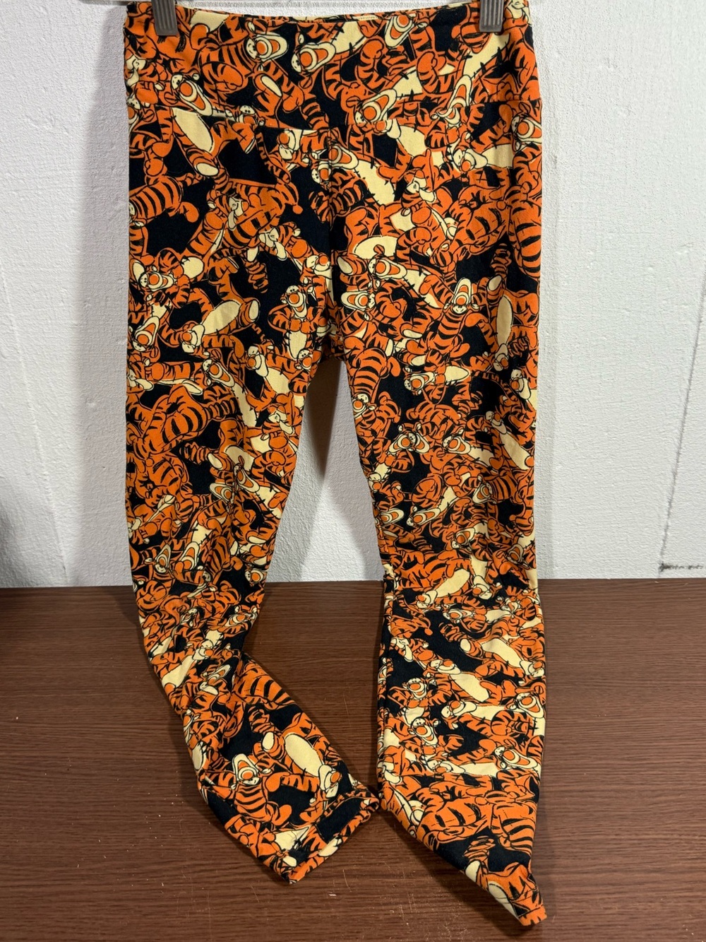 Vintage LulaRoe Disney Tigger Leggings OS